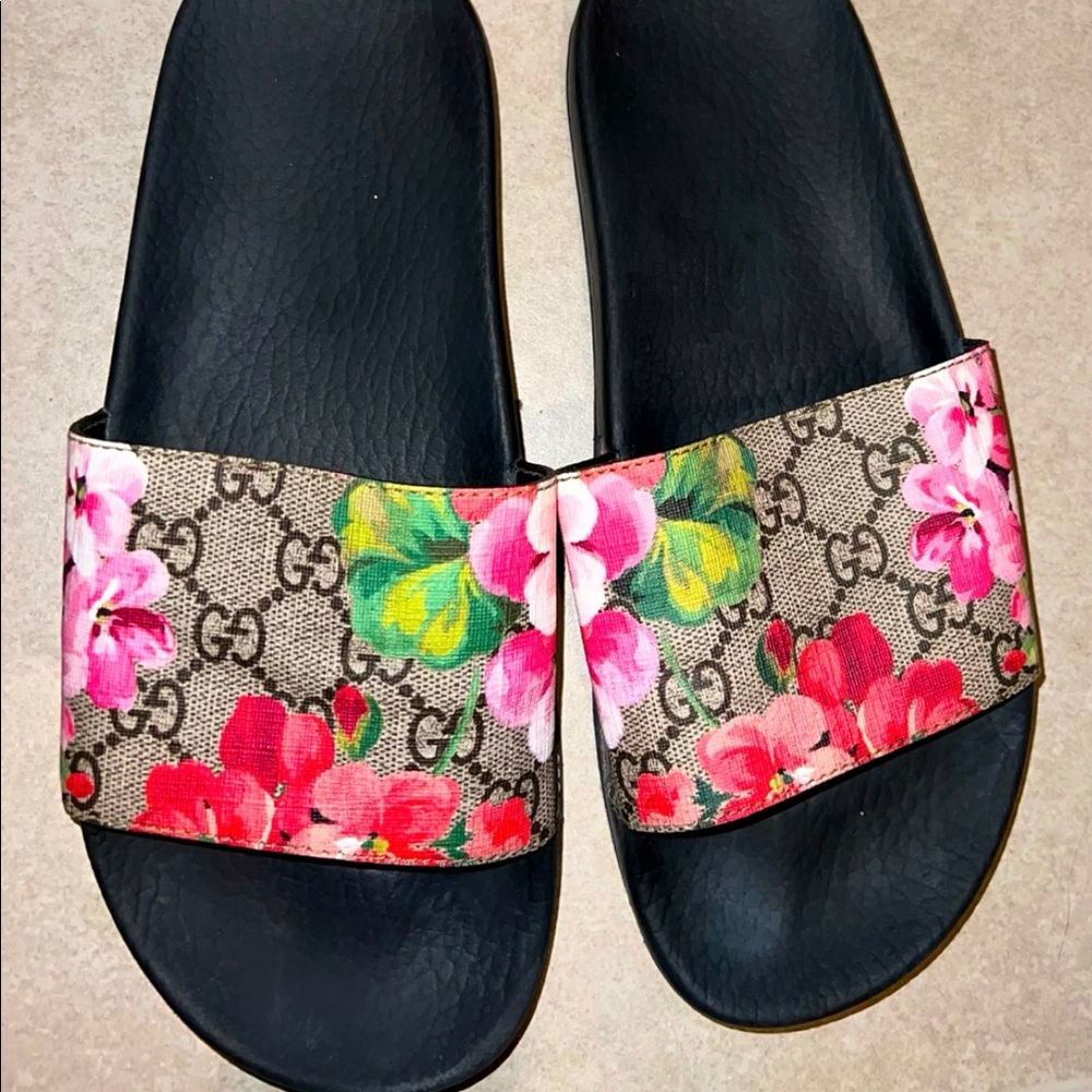 Women’s Gucci blooms supreme sandals